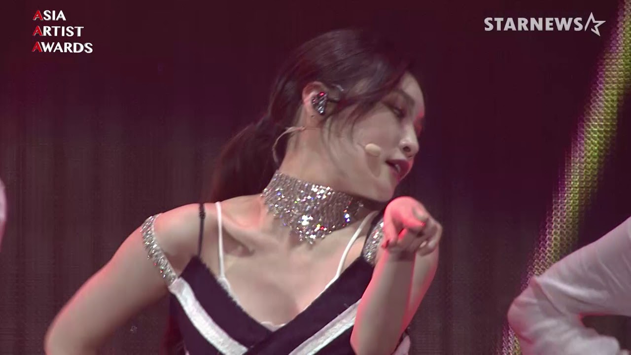 ★ 청하 (CHUNG HA) 미공개수상소감 및 'Love U + Roller Coaster' 무대 2018AAA★ 미리보기