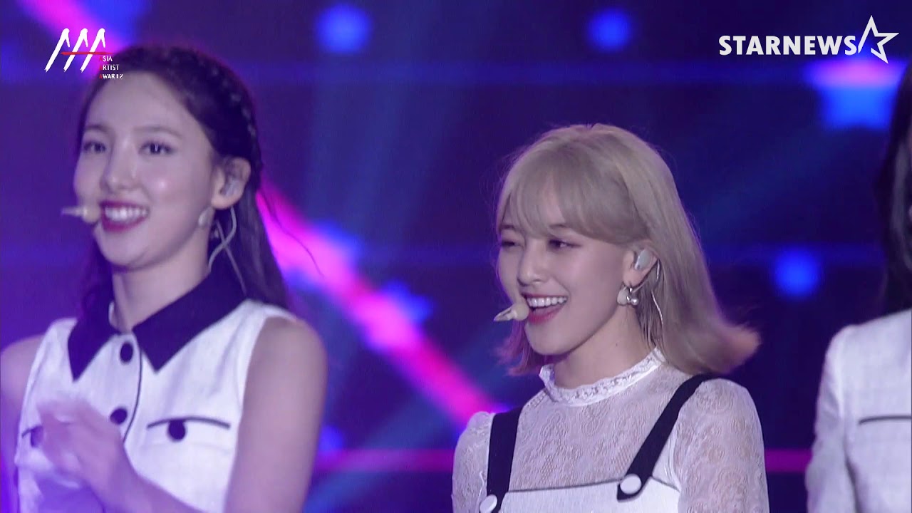 [2019AAA in Vietnam] TWICE (트와이스) - FANCY + Feel Special 미리보기